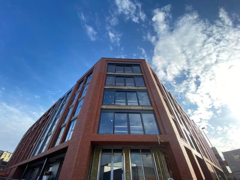 1 Bedroom Apartments In Digbeth Бирмингам Екстериор снимка