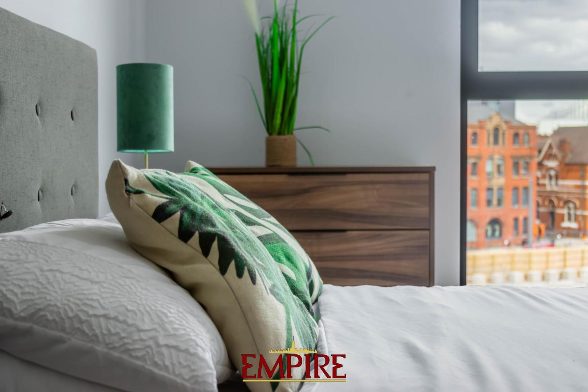 1 Bedroom Apartments In Digbeth Бирмингам Екстериор снимка